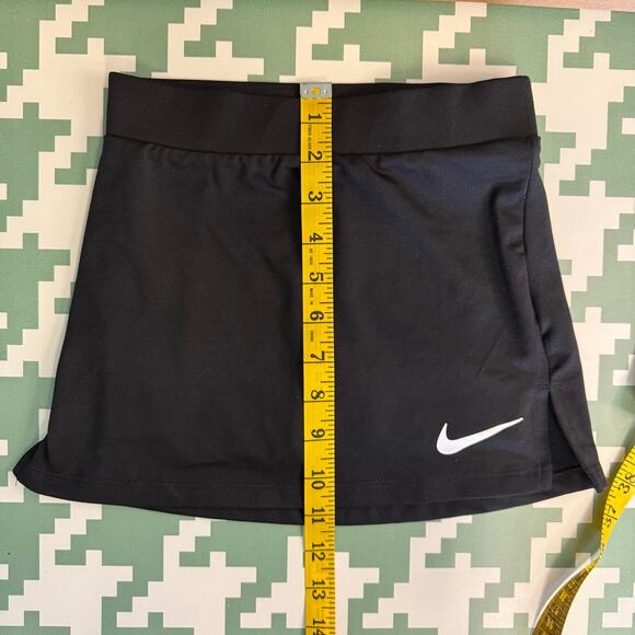 Nike Girls Dri-FIT Skirt With Built In Shorts Size 5-6 Yrs Black Athletic Skort - Picture 6 of 6